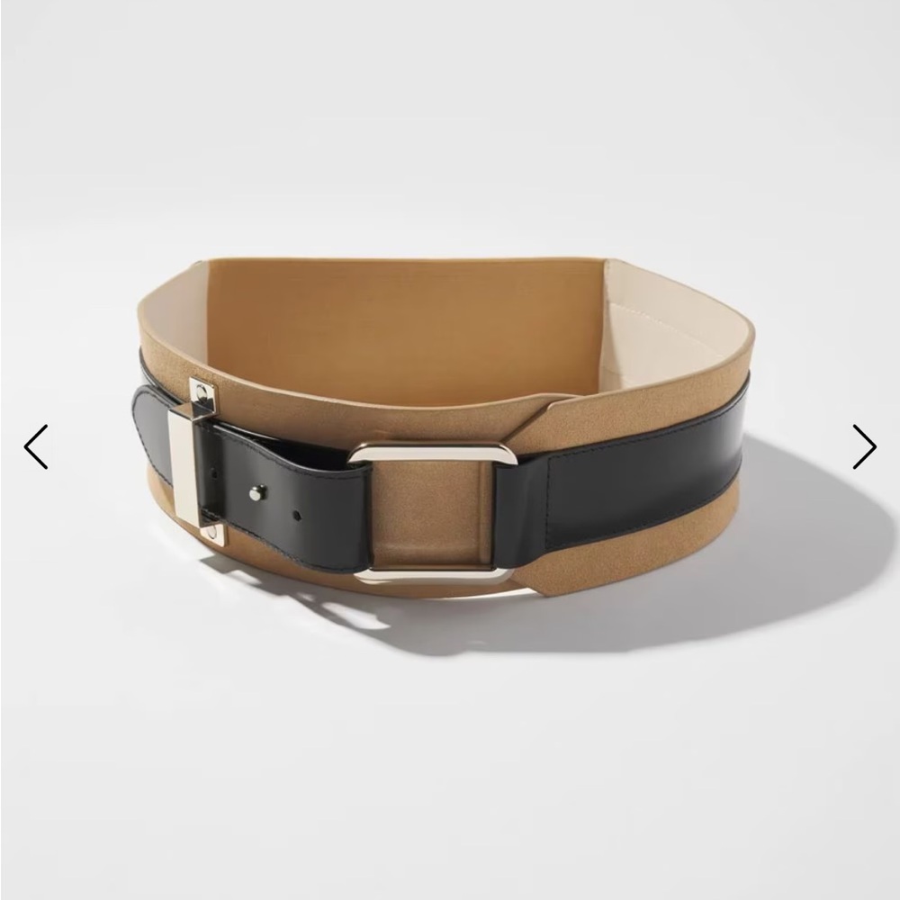 White House Black Market - Black and Tan Belt - Large